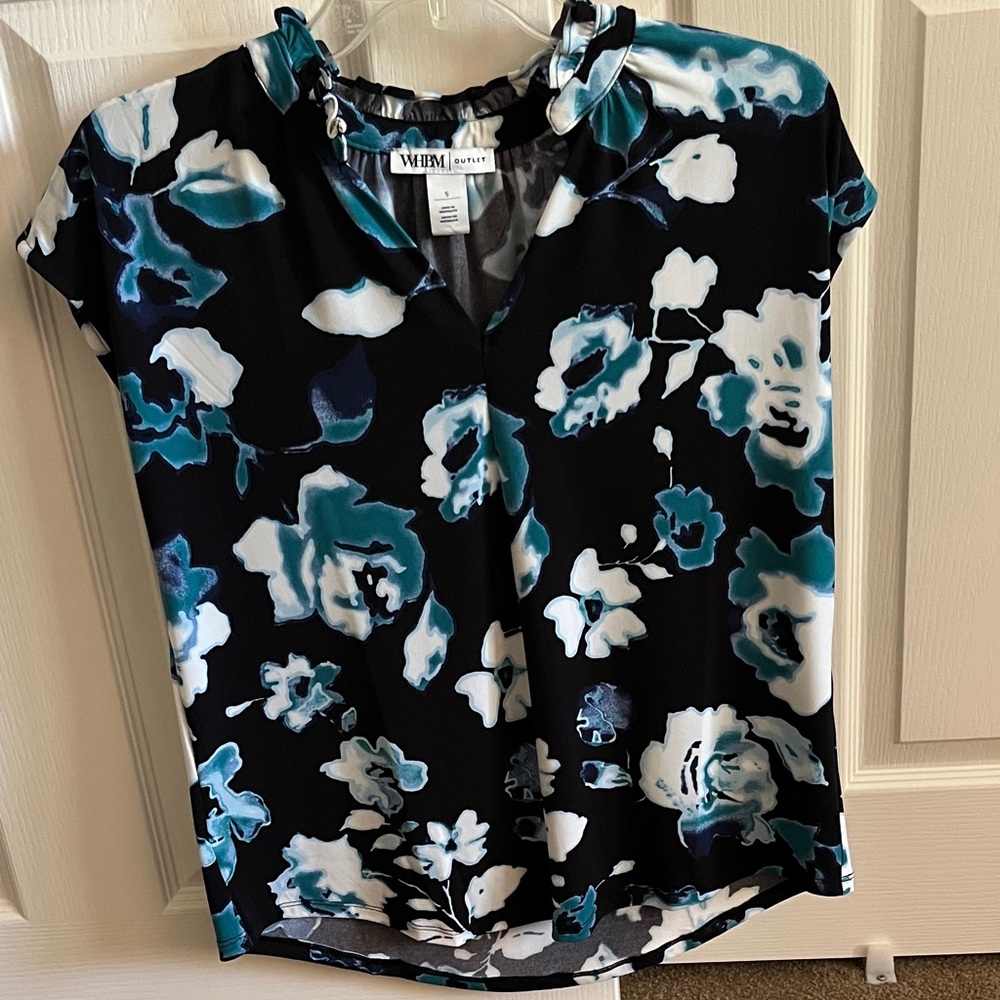 WHBM NWOT SMALL TOP